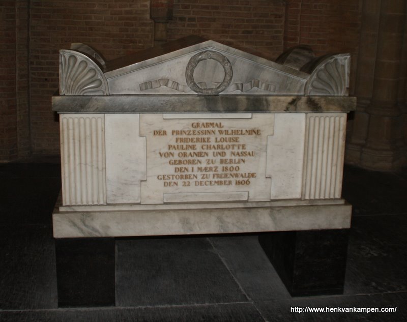 Burial monument for Princess Pauline