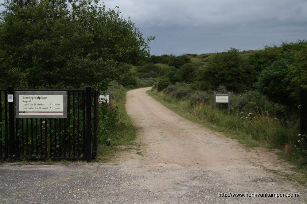 War cemetery, Overveen