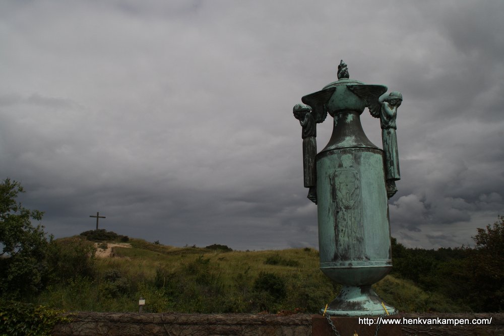 War cemetery, Overveen