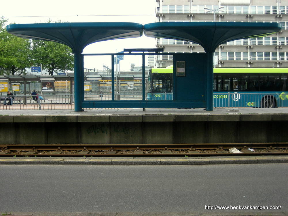 Tramhalte Moreelsepark / Streekbussen