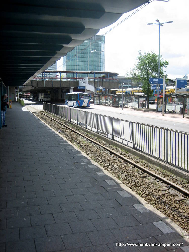 Tramhalte Centraal station / Stadsbussen