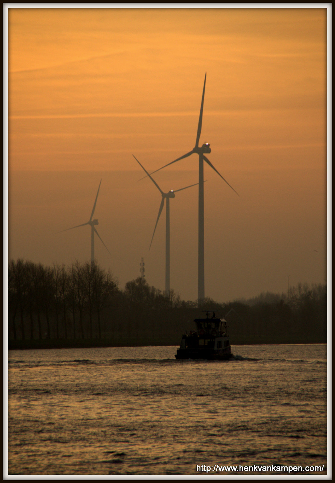 Sunrise on the Amsterdam Rhine Canal, Nieuwegein, the Netherlands