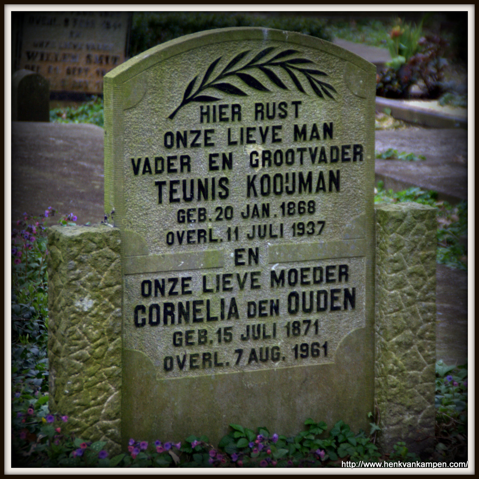 Kooijman - den Ouden tombstone, Kerkveld cemetery, Nieuwegein