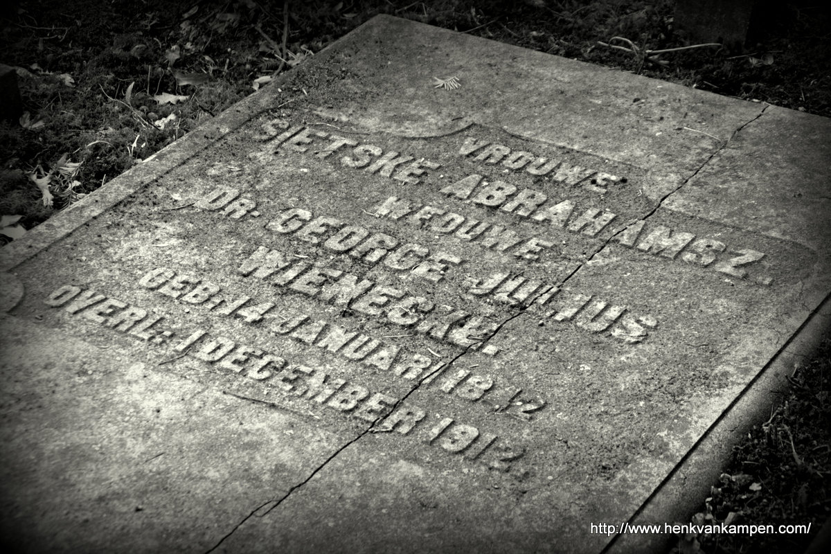 Grave of Sietske Abrahamsz, Old Public Cemetery, Zeist