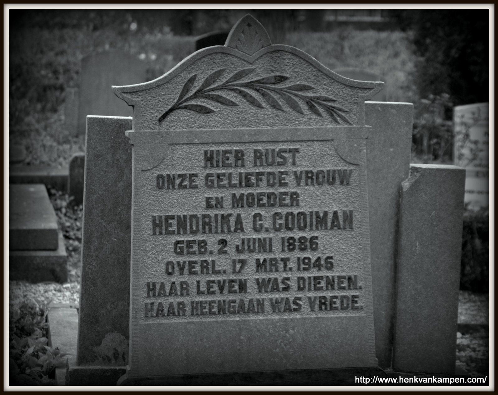 Tombstone of Hendrika Cornelia Cooiman, Kerkveld cemetery, Nieuwegein