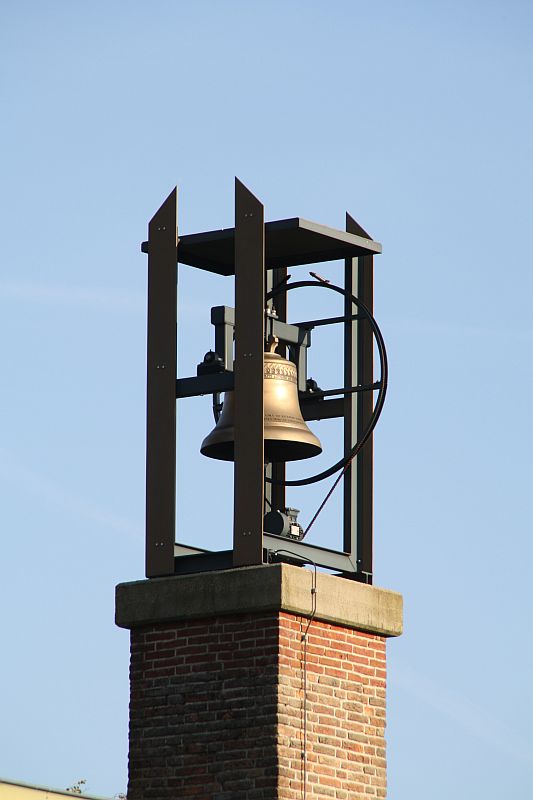 Wordless Wednesday: Bell